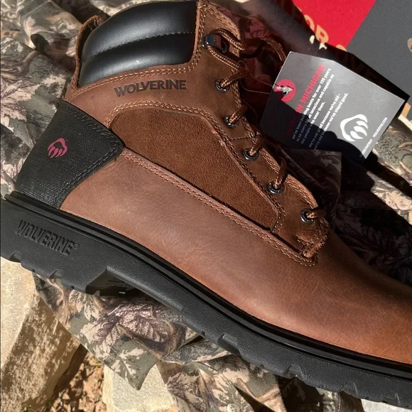 (Reserved!) Wolverine Men's Rugged Brown Leather Boots - Picture 2 of 6